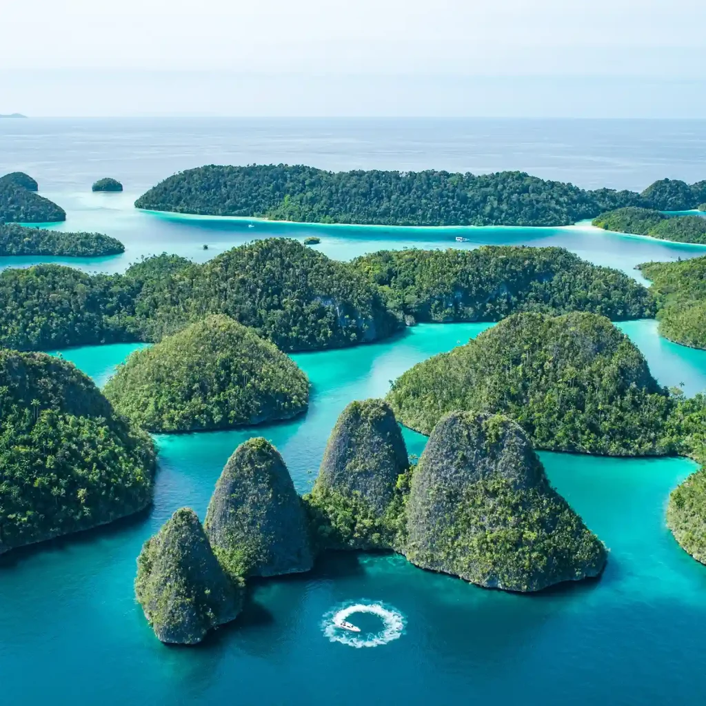 Wayag viewpoint, Raja Ampat
